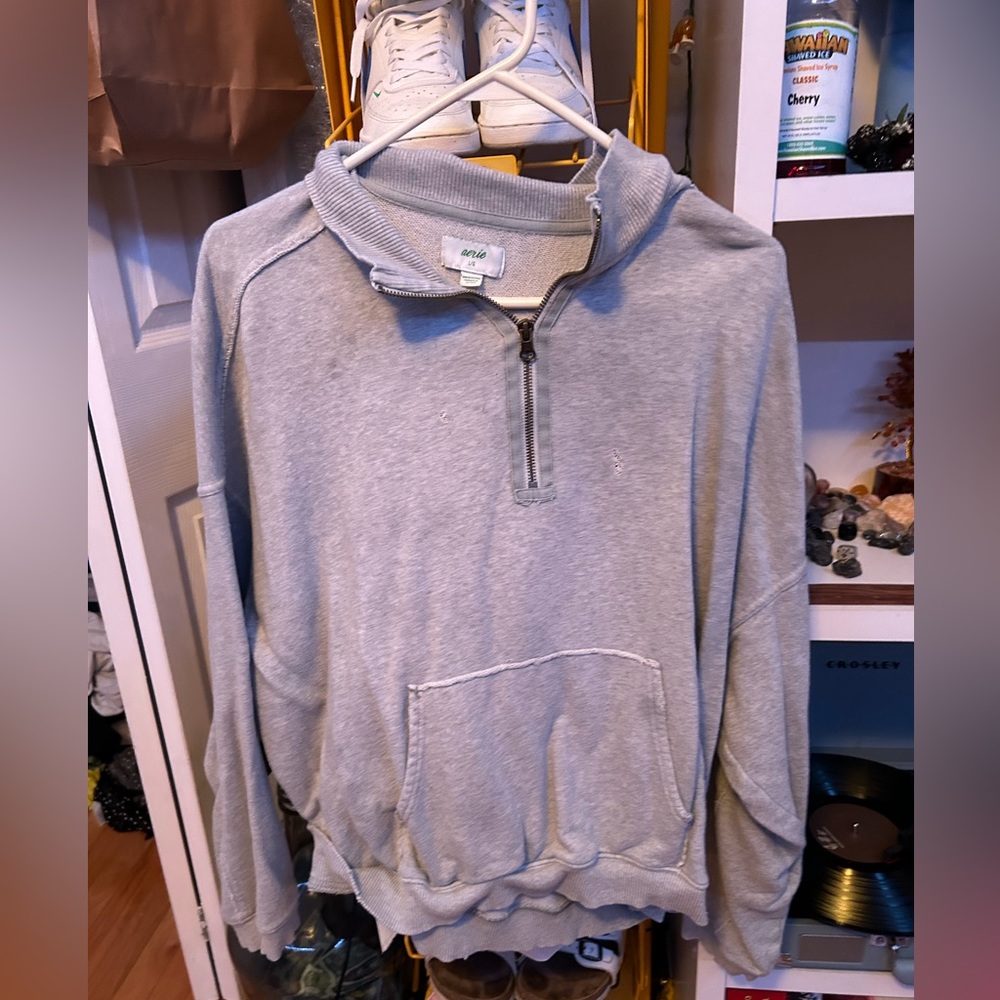 Gray Aerie sweatshirt